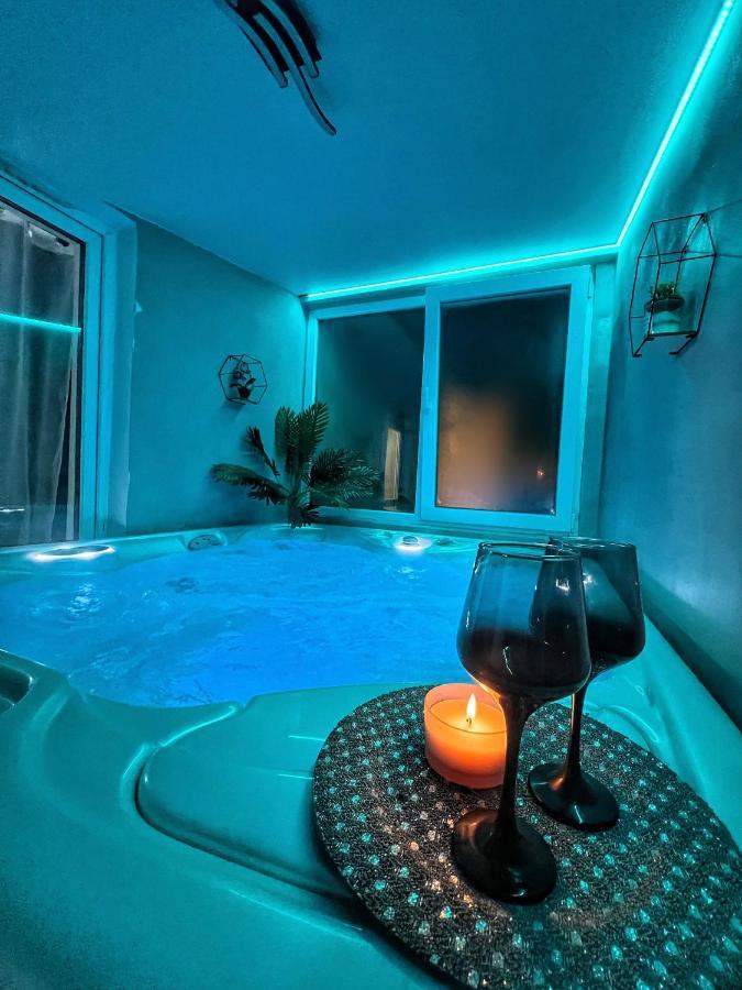 סיביו Luxor - Jacuzzi&Cozy Apartments מראה חיצוני תמונה