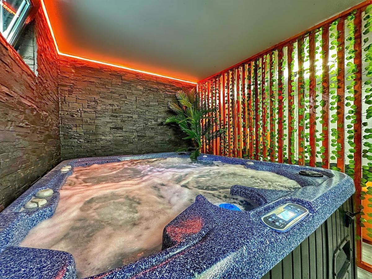 סיביו Luxor - Jacuzzi&Cozy Apartments מראה חיצוני תמונה