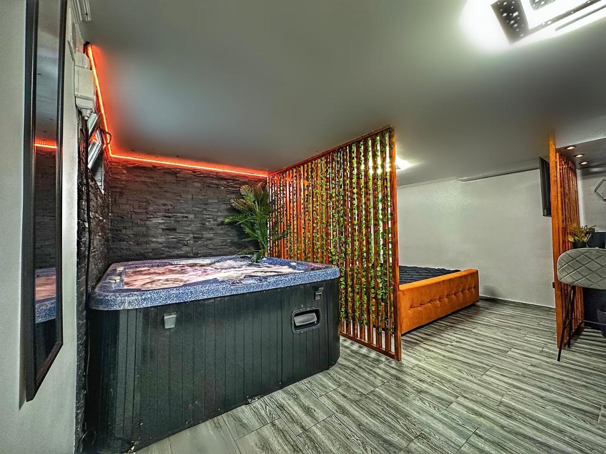 סיביו Luxor - Jacuzzi&Cozy Apartments מראה חיצוני תמונה