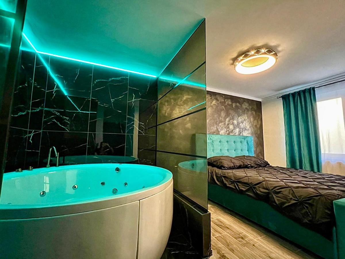 סיביו Luxor - Jacuzzi&Cozy Apartments מראה חיצוני תמונה