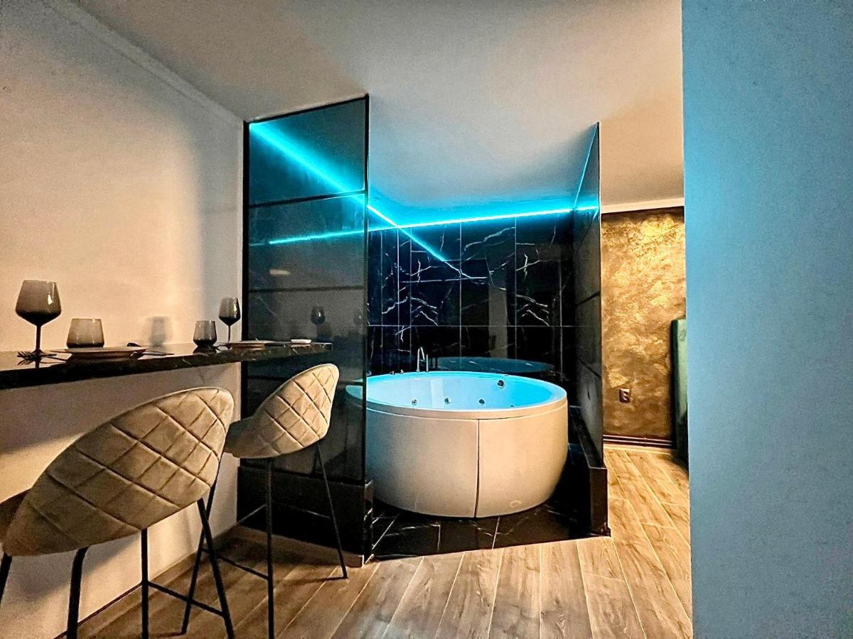 סיביו Luxor - Jacuzzi&Cozy Apartments מראה חיצוני תמונה