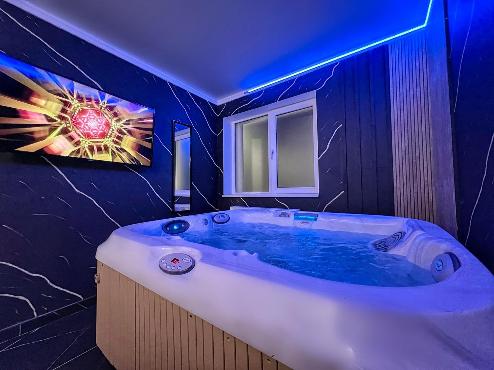 סיביו Luxor - Jacuzzi&Cozy Apartments מראה חיצוני תמונה
