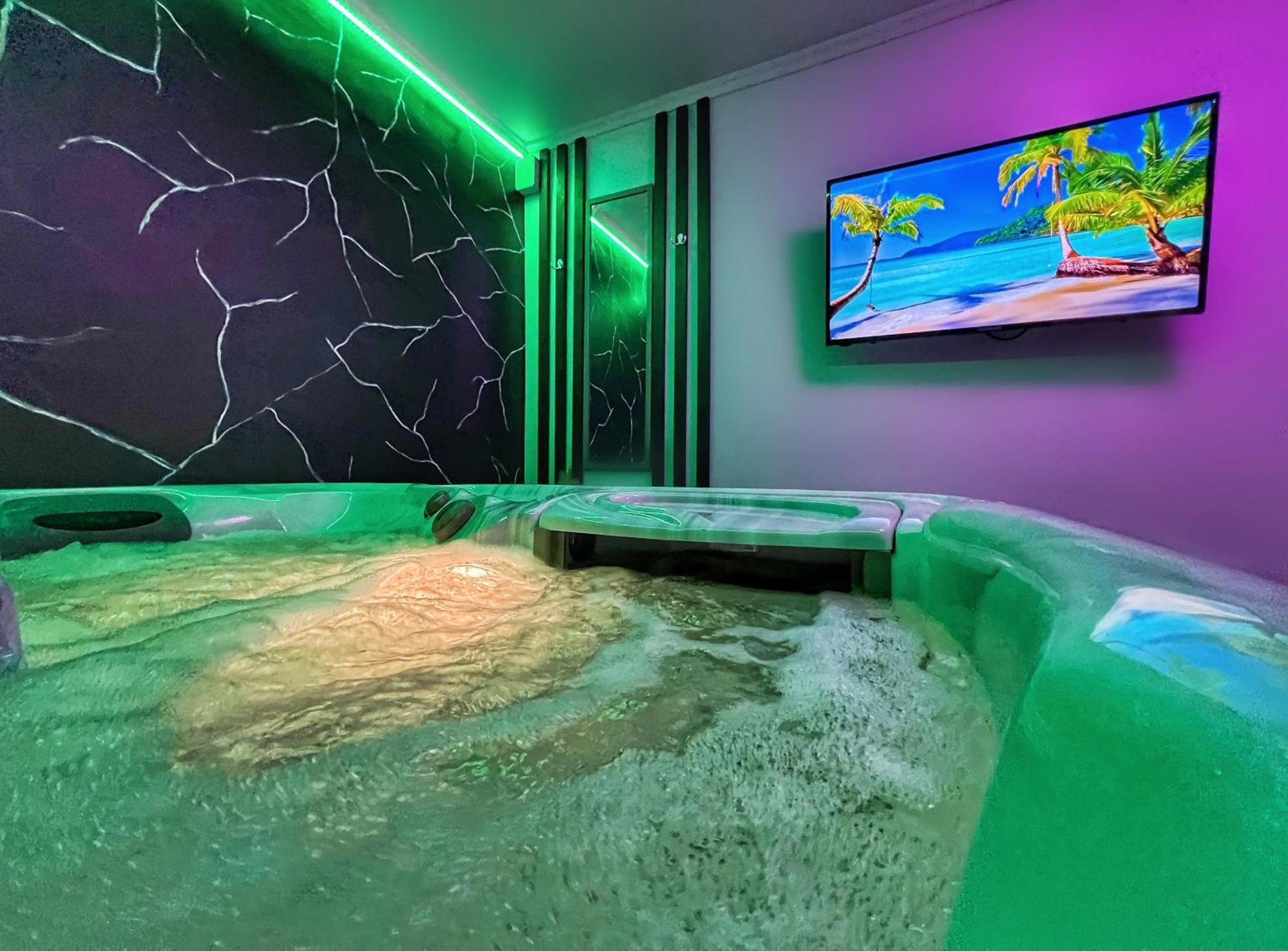 סיביו Luxor - Jacuzzi&Cozy Apartments מראה חיצוני תמונה