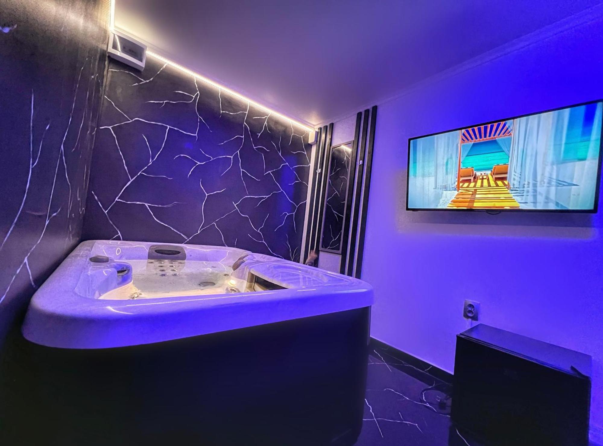סיביו Luxor - Jacuzzi&Cozy Apartments מראה חיצוני תמונה
