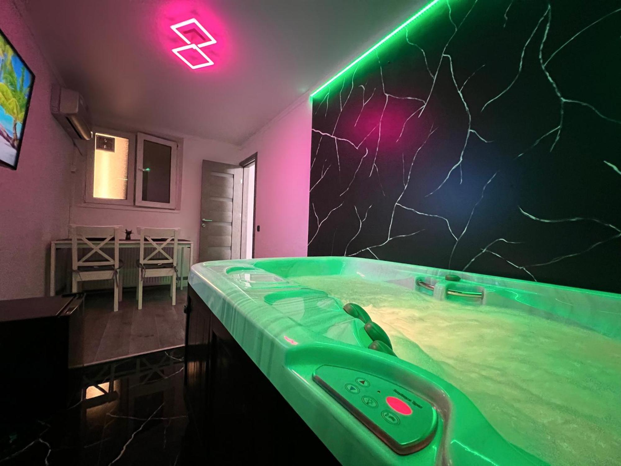 סיביו Luxor - Jacuzzi&Cozy Apartments מראה חיצוני תמונה