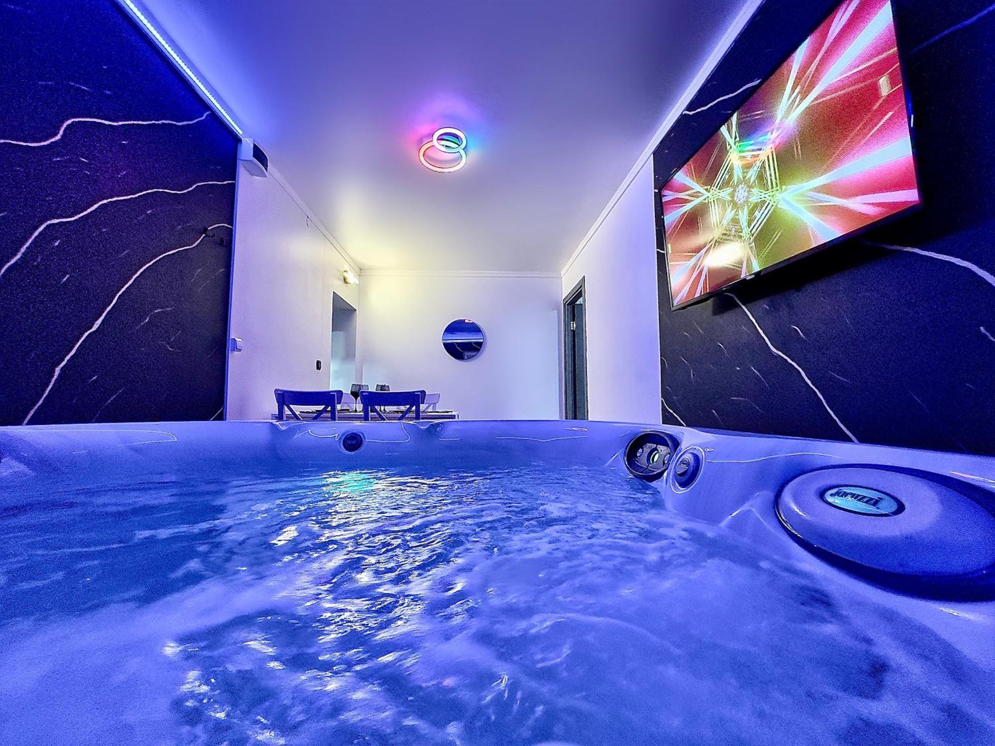 סיביו Luxor - Jacuzzi&Cozy Apartments מראה חיצוני תמונה
