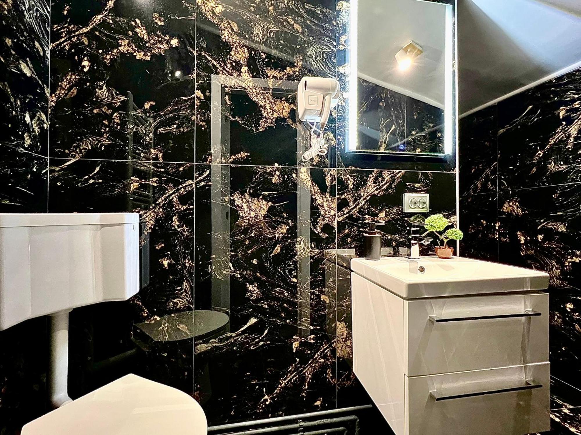 סיביו Luxor - Jacuzzi&Cozy Apartments מראה חיצוני תמונה